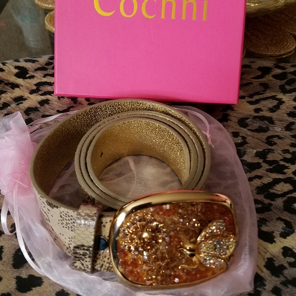 Jeweled buckle leather belt
